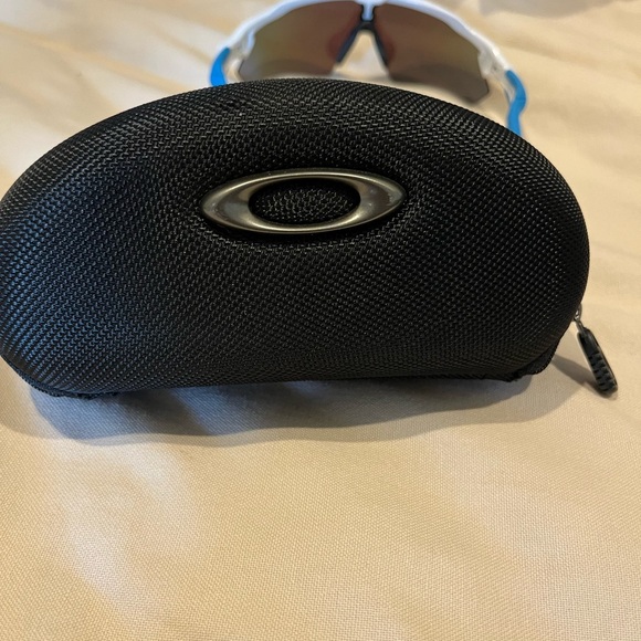 Oakley Baseball Sunglasses - Picture 5 of 5